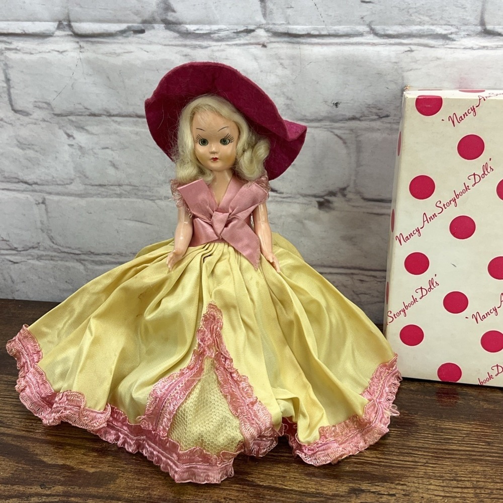 Nancy Ann Storybook Doll 1950's "Goldilocks"  8" Hard Plastic 300